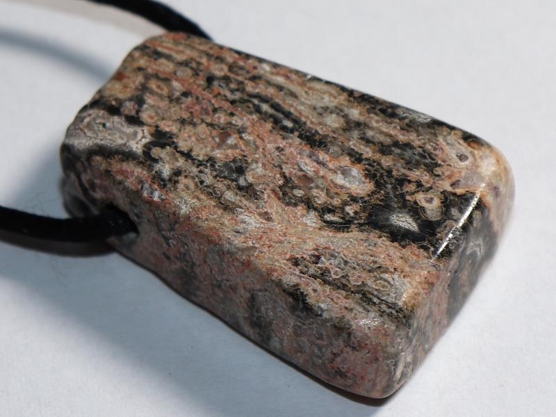 Leopard rhyolite on cord