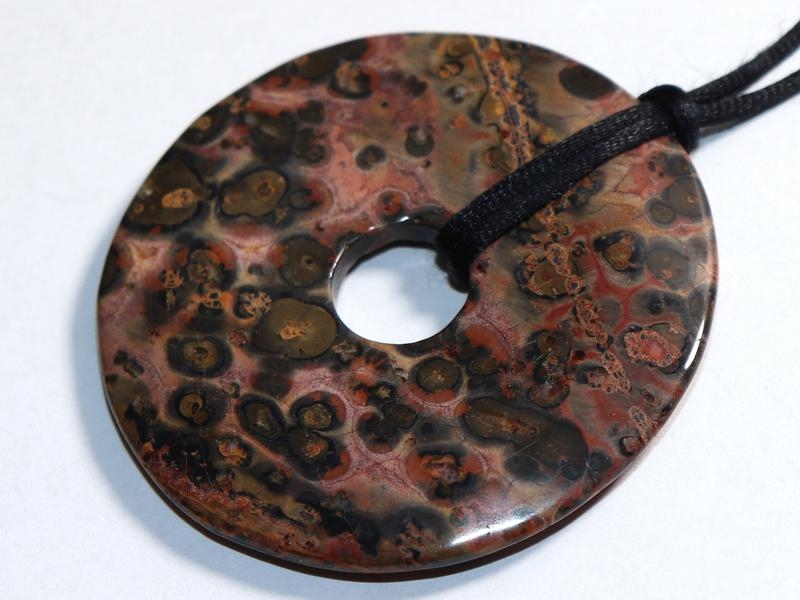 Leopard rhyolite on cord