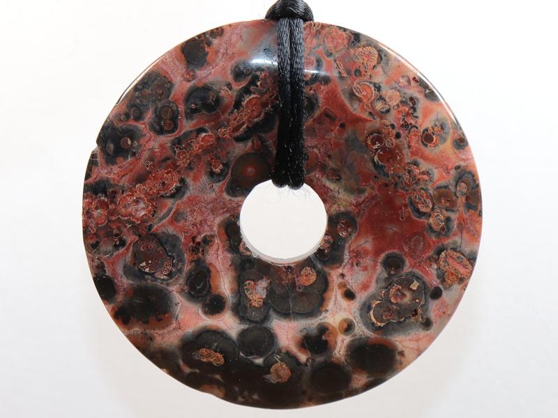 Leopard rhyolite on cord