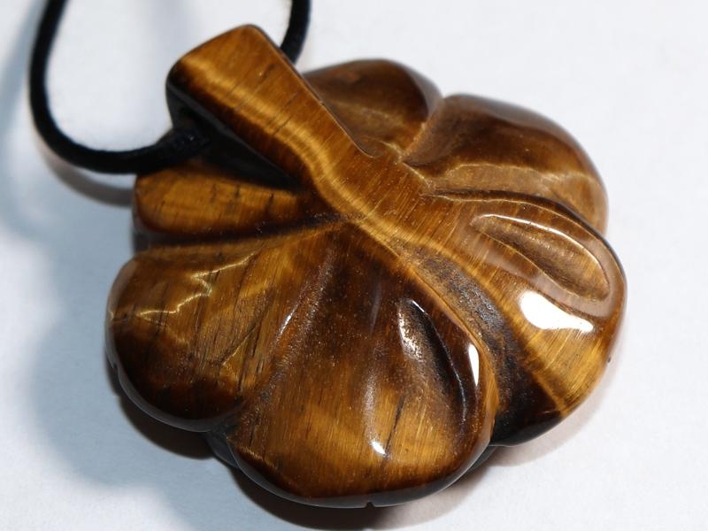 Tigers eye on cord