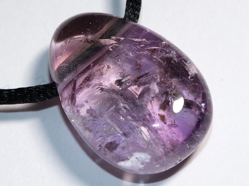 Amethyst auf Band