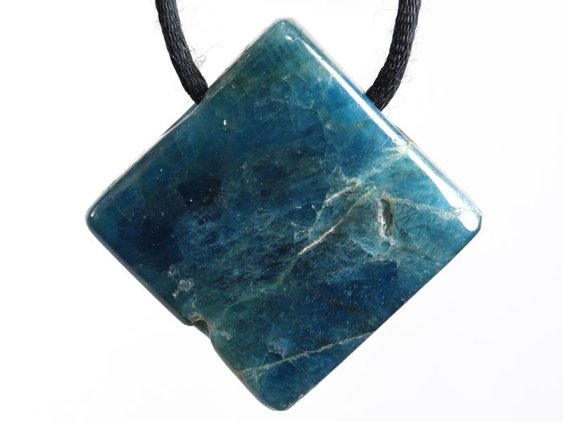 Apatite on cord