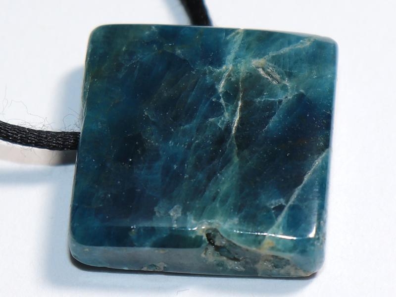 Apatite on cord